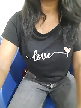 Navya6879 stripchat live cam model
