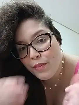 DEUSA_VAL_BBW stripchat live cam model