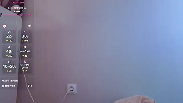 SmolCutie stripchat live cam model
