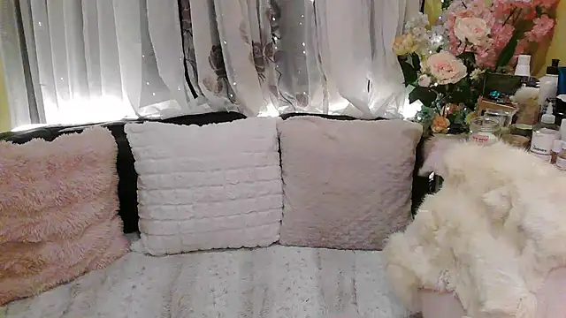 OhmyPinay stripchat live cam model