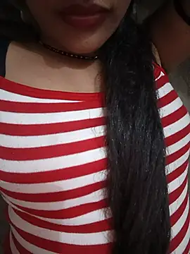 Eshwari_Chopra stripchat live cam model