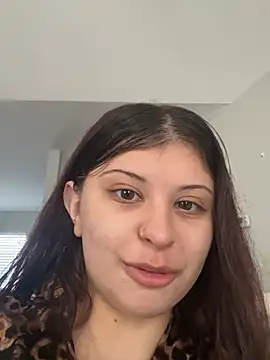 rubie_roja stripchat live cam model