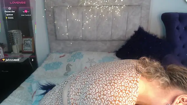 Ingridbergman stripchat live cam model