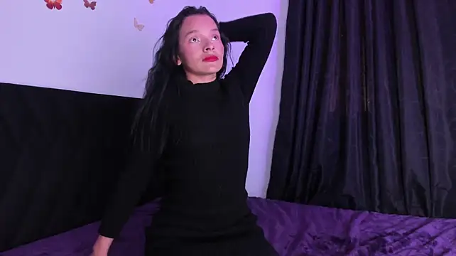 _shantal_smith stripchat live cam model