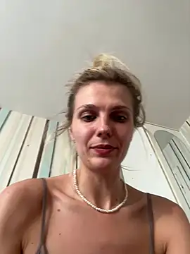 My_Hotgirl stripchat live cam model