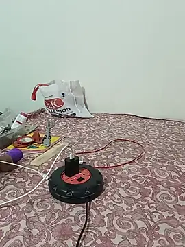 Shanu_Shah stripchat live cam model