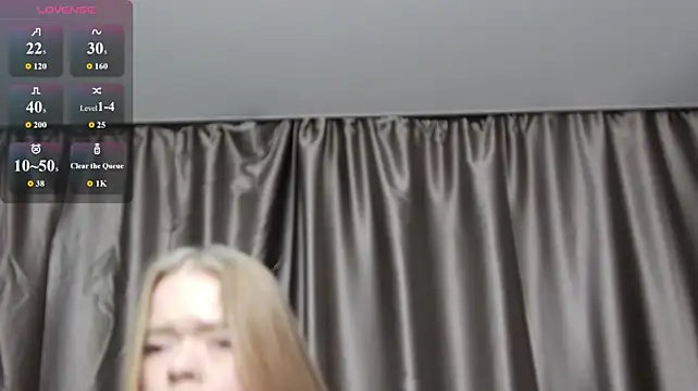 scyrim2 stripchat live cam model