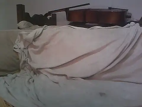 rathmarat stripchat live cam model