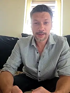 tomek84 stripchat live cam model