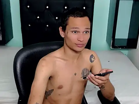 dimon_mael stripchat live cam model