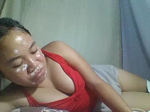 AsianPinayJust18th stripchat live cam model