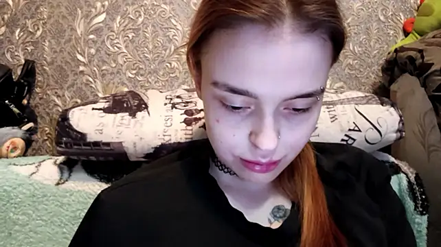 CaraDelevingnee stripchat live cam model