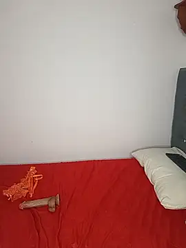 milenathosom stripchat live cam model