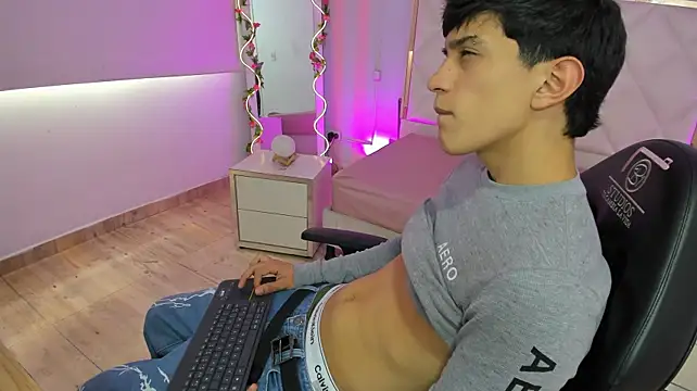 MARCO_TAY stripchat live cam model