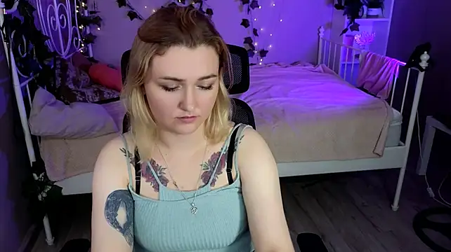 Crystal_Vargas stripchat live cam model