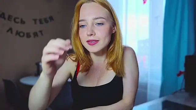 CarolineMarlow stripchat live cam model
