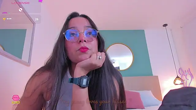 lucy_blue28 stripchat live cam model