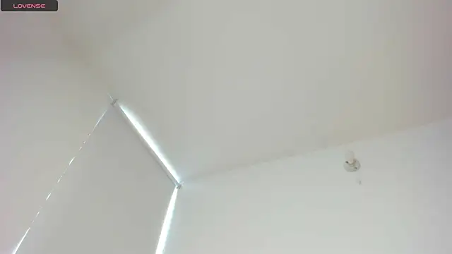 sophie_connors stripchat live cam model