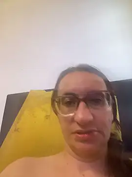 gloria7v05 stripchat live cam model
