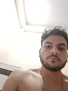 Realcumshow stripchat live cam model