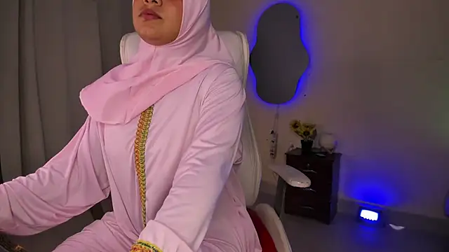 ShairaMassu stripchat live cam model