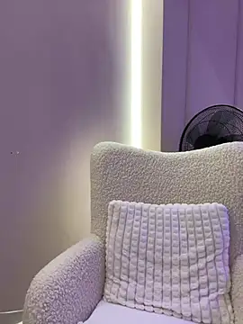 Sassy-Susie stripchat live cam model