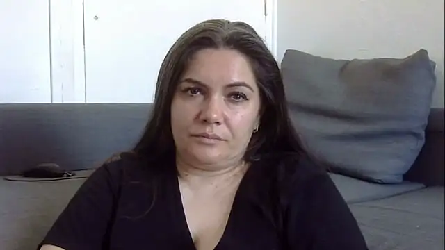 Squirtlady38 stripchat live cam model