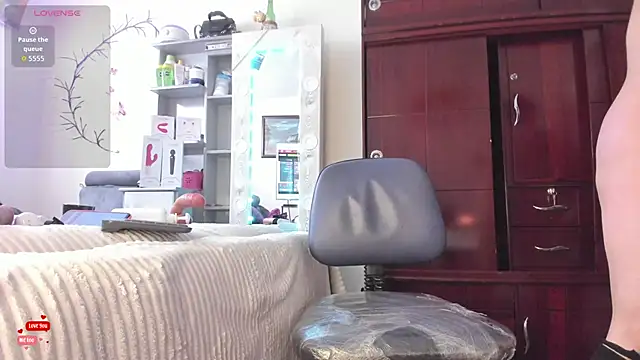 Rapunzeell_ stripchat live cam model