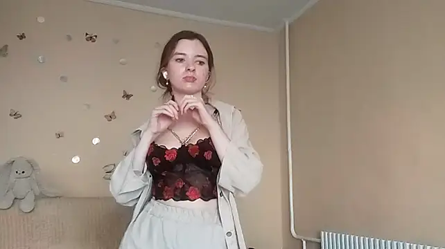 RoutedRib stripchat live cam model