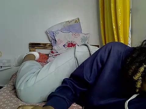 BadLilDoll_ stripchat live cam model
