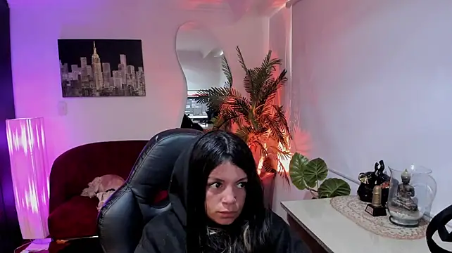Meghan320 stripchat live cam model