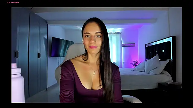 Sara_lopez_28 stripchat live cam model