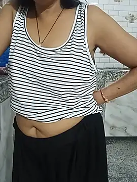 Shanu_Shah stripchat live cam model