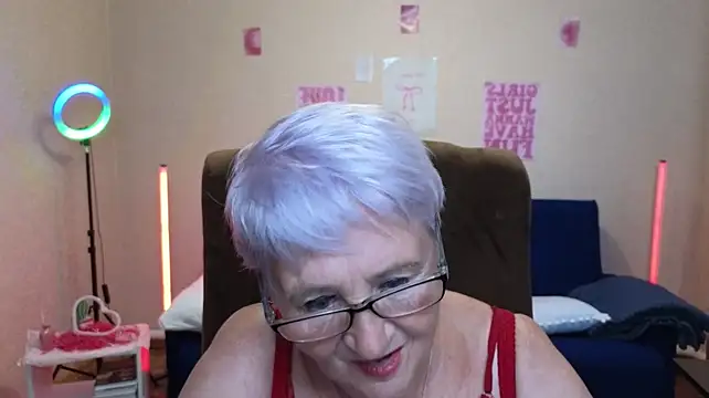 Sandra_Snowflake stripchat live cam model