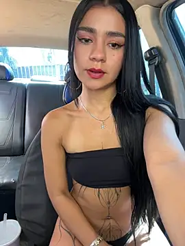 Dakota-fire stripchat live cam model