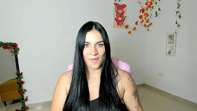 _emycor stripchat live cam model