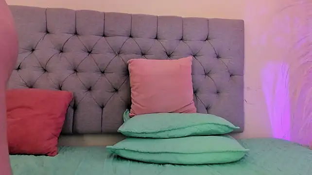 Maite_Smith_ stripchat live cam model