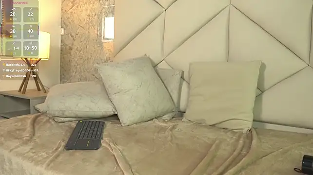 alison222_ stripchat live cam model