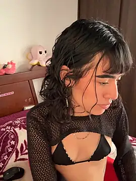 emily_moore69 stripchat live cam model