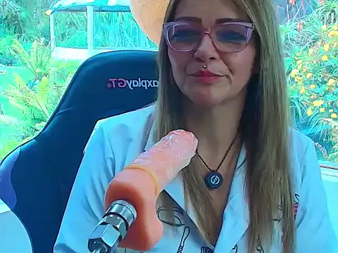CarolMissOficial stripchat live cam model