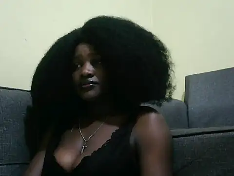 naughty_renny stripchat live cam model