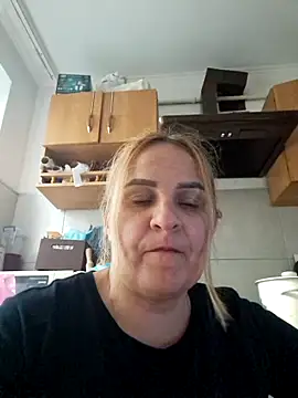 Malichkaanna30 stripchat live cam model