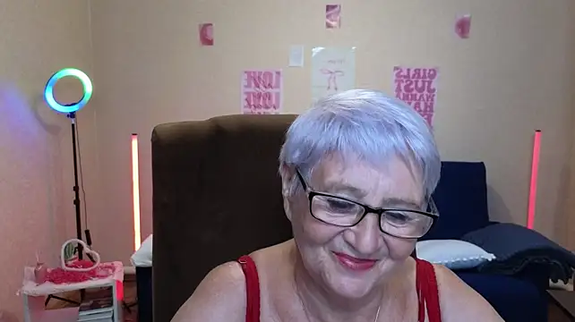 Sandra_Snowflake stripchat live cam model
