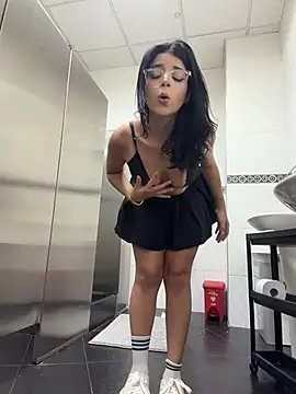 ArieliciousXXX stripchat live cam model