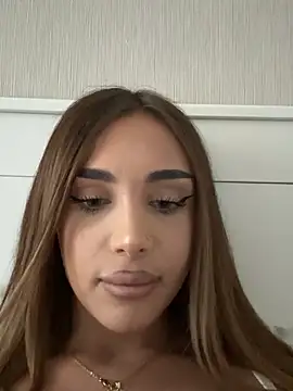 IvyNox stripchat live cam model