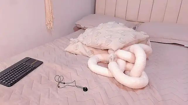 Ashley_Beaomunt stripchat live cam model