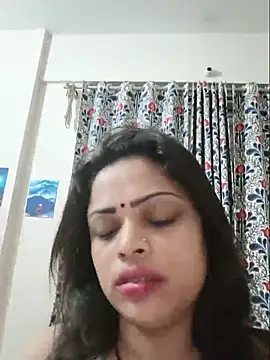 Pinky-2 stripchat live cam model