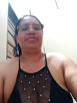 Emilif_ stripchat live cam model