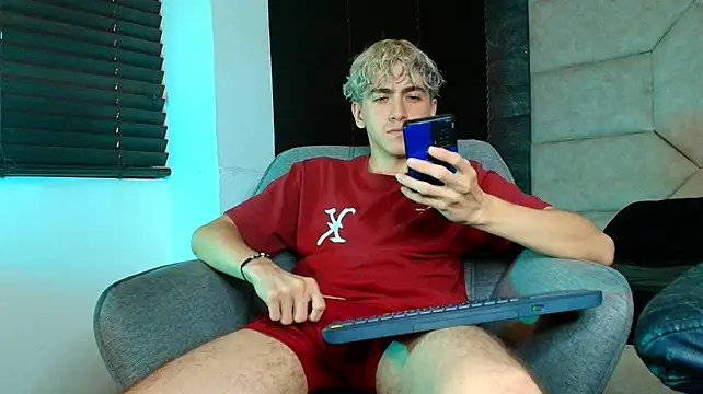 Tyler_Mcrey stripchat live cam model
