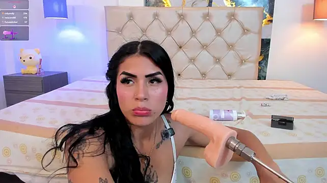 Preetty_Moon stripchat live cam model